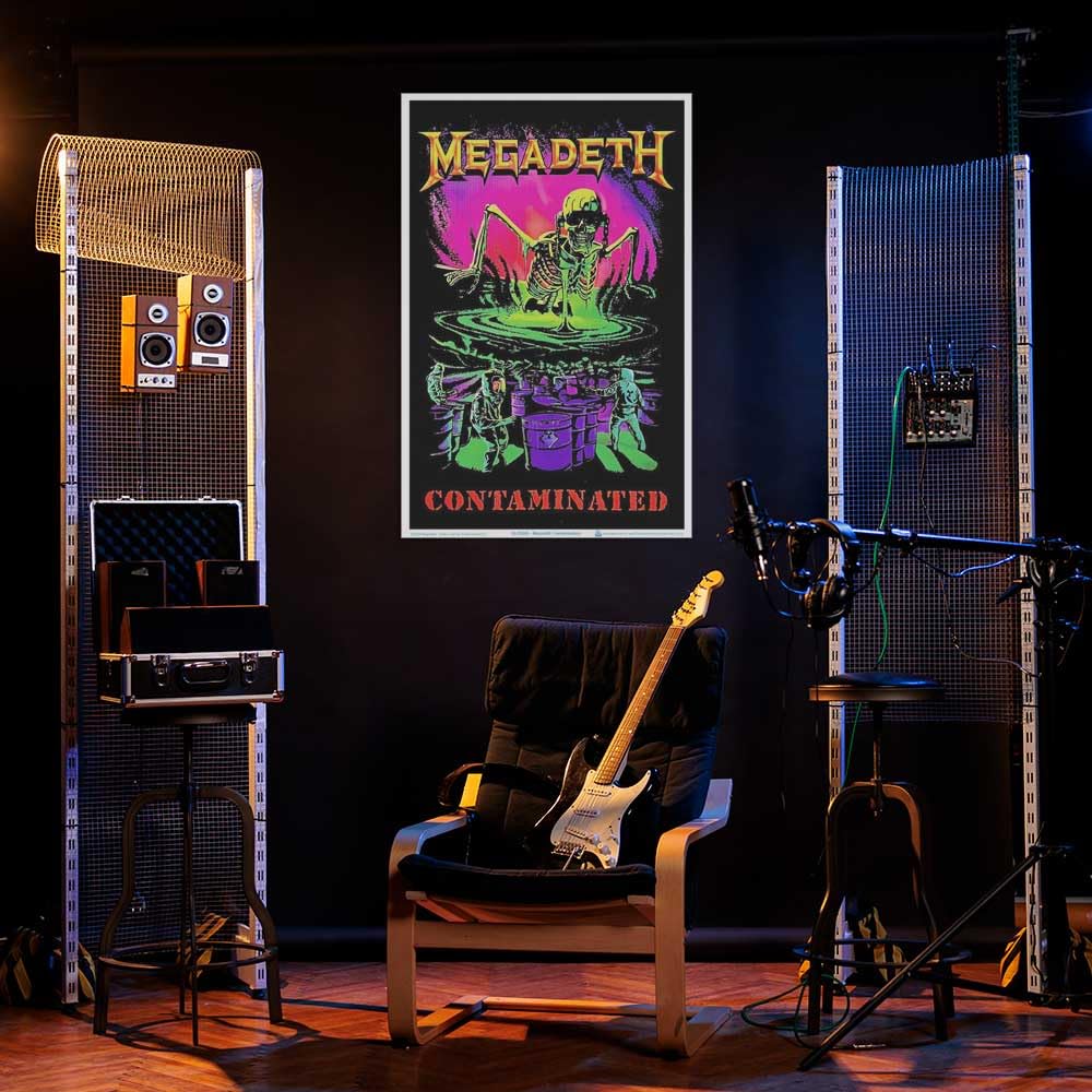 MEGADETH ブラックライトポスター　メガデス　スラッシュメタル Amazon.com: Megadeth - Contamination Blacklight Poster 23.5